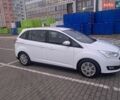 Белый Форд Гранд С-макс, объемом двигателя 1.5 л и пробегом 180 тыс. км за 9500 $, фото 1 на Automoto.ua