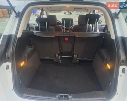 Белый Форд Гранд С-макс, объемом двигателя 1.5 л и пробегом 170 тыс. км за 9500 $, фото 9 на Automoto.ua