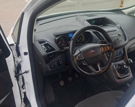 Белый Форд Гранд С-макс, объемом двигателя 1.5 л и пробегом 170 тыс. км за 9500 $, фото 12 на Automoto.ua