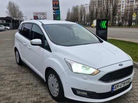 Белый Форд Гранд С-макс, объемом двигателя 1.5 л и пробегом 290 тыс. км за 8000 $, фото 1 на Automoto.ua