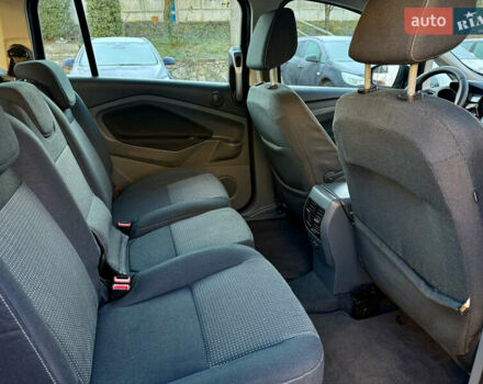 Черный Форд Гранд С-макс, объемом двигателя 1.6 л и пробегом 188 тыс. км за 7499 $, фото 19 на Automoto.ua