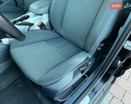Чорний Форд Гранд С-макс, об'ємом двигуна 1.6 л та пробігом 201 тис. км за 8350 $, фото 101 на Automoto.ua