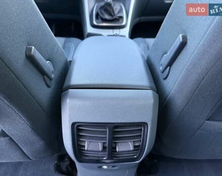 Чорний Форд Гранд С-макс, об'ємом двигуна 1.6 л та пробігом 201 тис. км за 8350 $, фото 134 на Automoto.ua