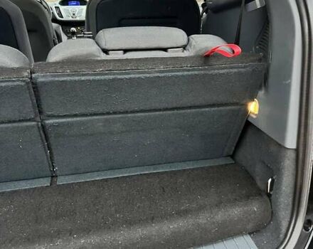 Черный Форд Гранд С-макс, объемом двигателя 1.56 л и пробегом 215 тыс. км за 7000 $, фото 39 на Automoto.ua