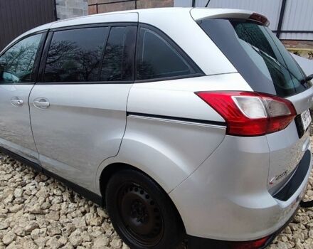 Черный Форд Гранд С-макс, объемом двигателя 2 л и пробегом 250 тыс. км за 5600 $, фото 4 на Automoto.ua