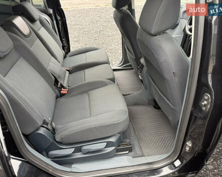 Чорний Форд Гранд С-макс, об'ємом двигуна 2 л та пробігом 203 тис. км за 11350 $, фото 12 на Automoto.ua