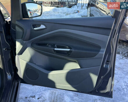 Серый Форд Гранд С-макс, объемом двигателя 1.6 л и пробегом 207 тыс. км за 7400 $, фото 30 на Automoto.ua