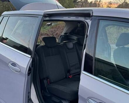 Серый Форд Гранд С-макс, объемом двигателя 1.56 л и пробегом 320 тыс. км за 6200 $, фото 7 на Automoto.ua