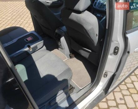 Серый Форд Гранд С-макс, объемом двигателя 1.6 л и пробегом 185 тыс. км за 7000 $, фото 5 на Automoto.ua