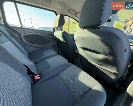 Серый Форд Гранд С-макс, объемом двигателя 1.6 л и пробегом 207 тыс. км за 7400 $, фото 32 на Automoto.ua