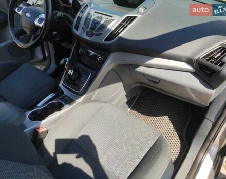 Серый Форд Гранд С-макс, объемом двигателя 1.6 л и пробегом 185 тыс. км за 7000 $, фото 6 на Automoto.ua