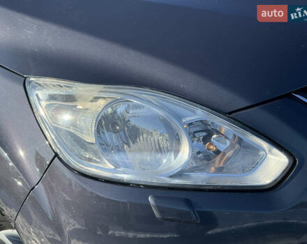 Серый Форд Гранд С-макс, объемом двигателя 1.6 л и пробегом 207 тыс. км за 7400 $, фото 10 на Automoto.ua