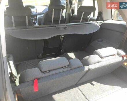 Серый Форд Гранд С-макс, объемом двигателя 1.6 л и пробегом 185 тыс. км за 7000 $, фото 1 на Automoto.ua