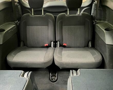 Серый Форд Гранд С-макс, объемом двигателя 2 л и пробегом 295 тыс. км за 7500 $, фото 5 на Automoto.ua