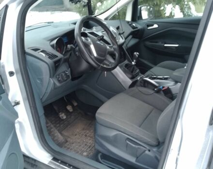 Серый Форд Гранд С-макс, объемом двигателя 1.6 л и пробегом 120 тыс. км за 7550 $, фото 4 на Automoto.ua