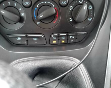 Серый Форд Гранд С-макс, объемом двигателя 1.6 л и пробегом 120 тыс. км за 7550 $, фото 9 на Automoto.ua