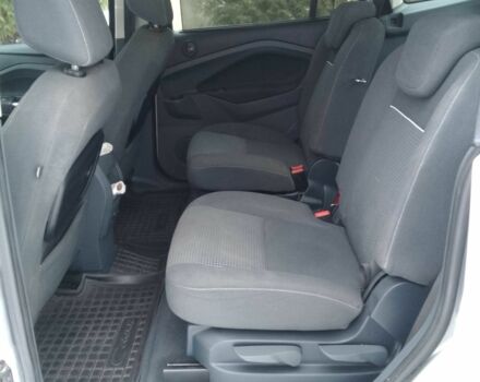 Серый Форд Гранд С-макс, объемом двигателя 1.6 л и пробегом 120 тыс. км за 7550 $, фото 5 на Automoto.ua