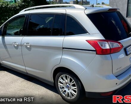 Серый Форд Гранд С-макс, объемом двигателя 2 л и пробегом 295 тыс. км за 7500 $, фото 4 на Automoto.ua