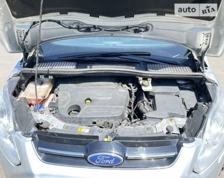 Серый Форд Гранд С-макс, объемом двигателя 2 л и пробегом 242 тыс. км за 9100 $, фото 5 на Automoto.ua