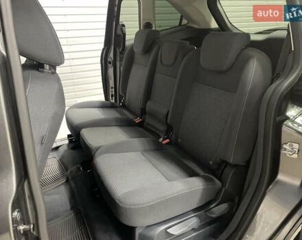 Сірий Форд Гранд С-макс, об'ємом двигуна 1.6 л та пробігом 233 тис. км за 9650 $, фото 32 на Automoto.ua