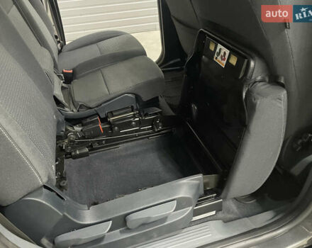 Сірий Форд Гранд С-макс, об'ємом двигуна 1.6 л та пробігом 233 тис. км за 9650 $, фото 17 на Automoto.ua