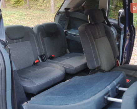 Синий Форд Гранд С-макс, объемом двигателя 1.6 л и пробегом 265 тыс. км за 7700 $, фото 36 на Automoto.ua