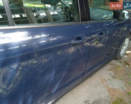 Синий Форд Гранд С-макс, объемом двигателя 1.6 л и пробегом 256 тыс. км за 7500 $, фото 16 на Automoto.ua