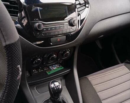 Білий Форд КА, об'ємом двигуна 1.19 л та пробігом 42 тис. км за 8500 $, фото 6 на Automoto.ua