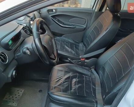 Білий Форд КА, об'ємом двигуна 1.19 л та пробігом 50 тис. км за 7650 $, фото 1 на Automoto.ua