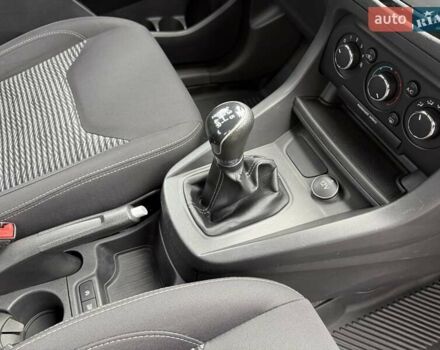 Білий Форд КА, об'ємом двигуна 1.2 л та пробігом 95 тис. км за 7500 $, фото 59 на Automoto.ua