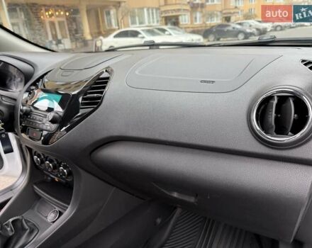 Белый Форд КА, объемом двигателя 1.2 л и пробегом 95 тыс. км за 7200 $, фото 38 на Automoto.ua