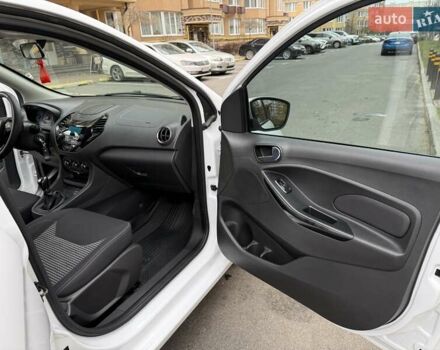 Белый Форд КА, объемом двигателя 1.2 л и пробегом 95 тыс. км за 7200 $, фото 36 на Automoto.ua