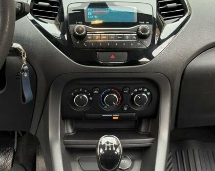 Белый Форд КА, объемом двигателя 1.2 л и пробегом 95 тыс. км за 7200 $, фото 42 на Automoto.ua