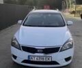 Білий Форд КА, об'ємом двигуна 1.6 л та пробігом 265 тис. км за 6011 $, фото 1 на Automoto.ua