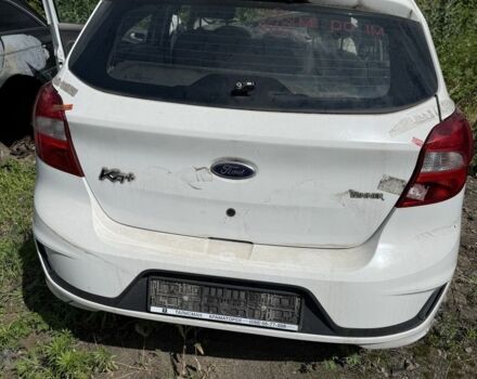 Белый Форд КА, объемом двигателя 1.2 л и пробегом 40 тыс. км за 1900 $, фото 1 на Automoto.ua