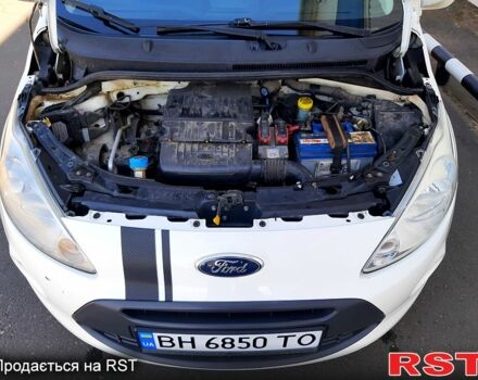 Форд КА, объемом двигателя 1.2 л и пробегом 150 тыс. км за 4000 $, фото 12 на Automoto.ua