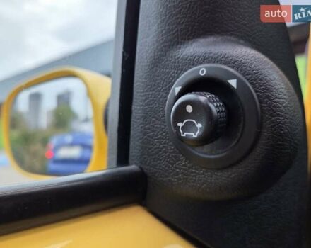 Жовтий Форд КА, об'ємом двигуна 1.3 л та пробігом 137 тис. км за 2650 $, фото 16 на Automoto.ua