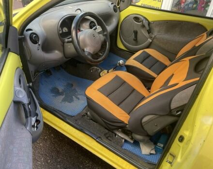 Желтый Форд КА, объемом двигателя 1.3 л и пробегом 180 тыс. км за 1100 $, фото 6 на Automoto.ua