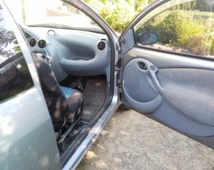 Сірий Форд КА, об'ємом двигуна 1.3 л та пробігом 228 тис. км за 1750 $, фото 3 на Automoto.ua