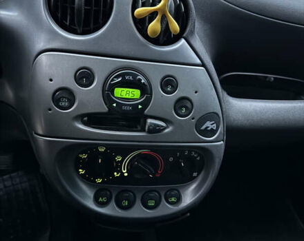 Синий Форд КА, объемом двигателя 1.3 л и пробегом 170 тыс. км за 2600 $, фото 9 на Automoto.ua