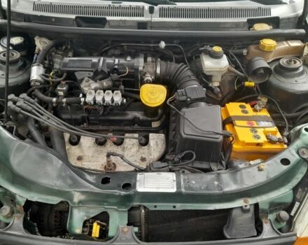 Зеленый Форд КА, объемом двигателя 1.3 л и пробегом 93 тыс. км за 1900 $, фото 5 на Automoto.ua