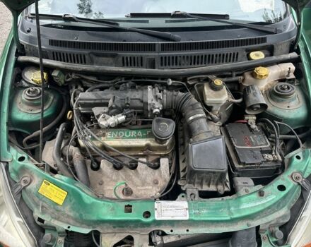 Зелений Форд КА, об'ємом двигуна 1.3 л та пробігом 200 тис. км за 1401 $, фото 4 на Automoto.ua