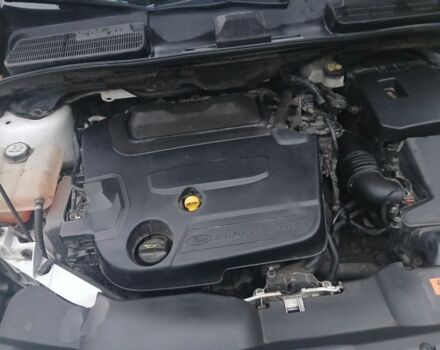 Форд Куга 2012 в Львове на Automoto.ua Белый Форд Куга, объемом двигателя 2 л и пробегом 200 тыс. км за 11000 $, фото 6 на Automoto.ua