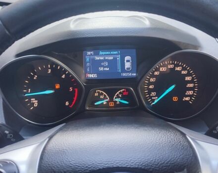 Форд Куга 2016 в Кривом Роге на Automoto.ua Белый Форд Куга, объемом двигателя 2 л и пробегом 190 тыс. км за 13300 $, фото 4 на Automoto.ua