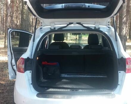 Белый Форд Куга, объемом двигателя 2 л и пробегом 200 тыс. км за 11000 $, фото 10 на Automoto.ua