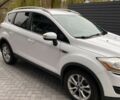 Білий Форд Куга, об'ємом двигуна 2 л та пробігом 243 тис. км за 9600 $, фото 1 на Automoto.ua