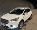 Белый Форд Куга, объемом двигателя 1.5 л и пробегом 150 тыс. км за 17328 $, фото 1 на Automoto.ua