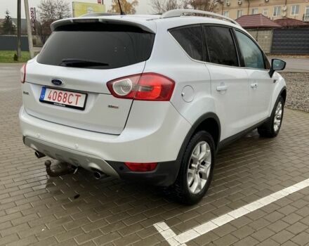 Белый Форд Куга, объемом двигателя 2 л и пробегом 260 тыс. км за 6151 $, фото 3 на Automoto.ua