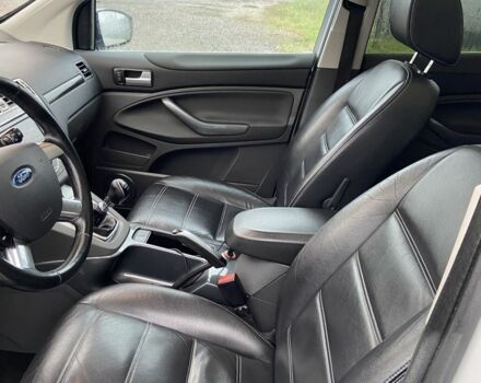 Белый Форд Куга, объемом двигателя 2 л и пробегом 260 тыс. км за 6151 $, фото 7 на Automoto.ua