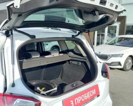 Белый Форд Куга, объемом двигателя 2.52 л и пробегом 225 тыс. км за 10700 $, фото 10 на Automoto.ua